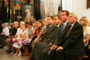 Senator podczas Mszy Św. w kościele p.w. Świętego Wawrzyńca w Kutnie 